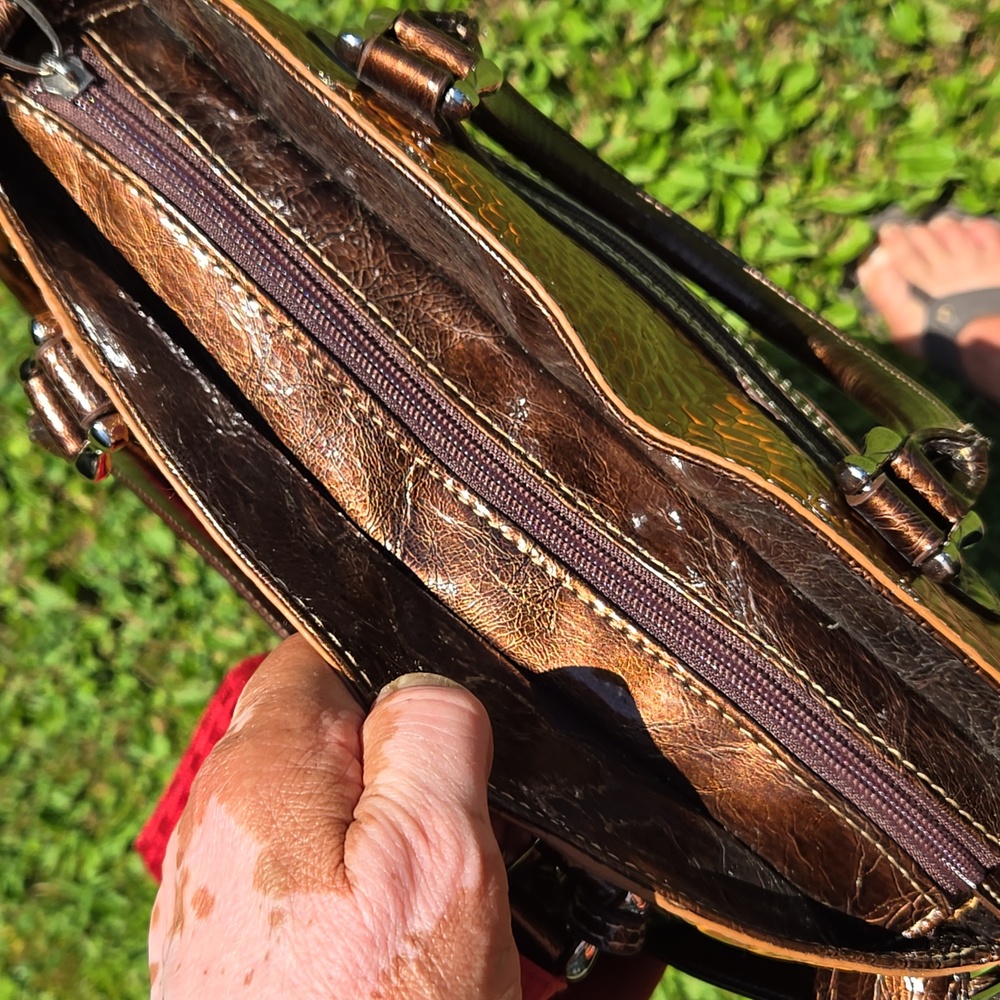 Madi Claire Vintage Croc Embossed Leather Satchel with Crossbody Strap (BIN 001) - Picture 9 of 15